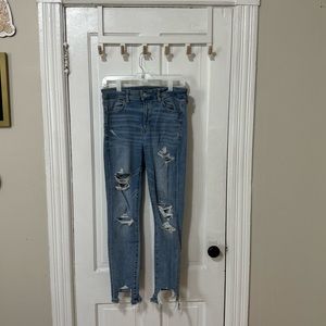 AE distressed Highrise jeans